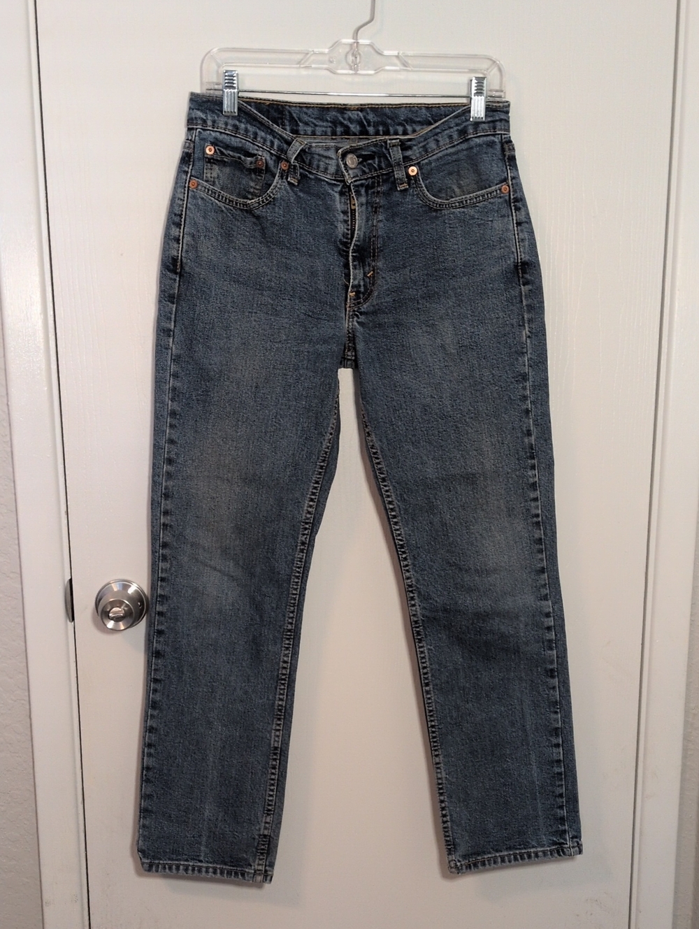 Levi's 514Men's 514 Straight Leg Jeans in Faded Blue Denim Size 30/30